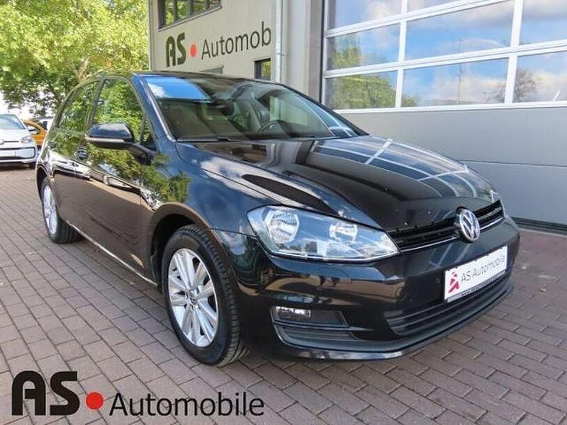 Schwarz Gebraucht 2015 VW Golf VII Cup Limousine | 7.990 € (Guter Preis) - Bild 1/4