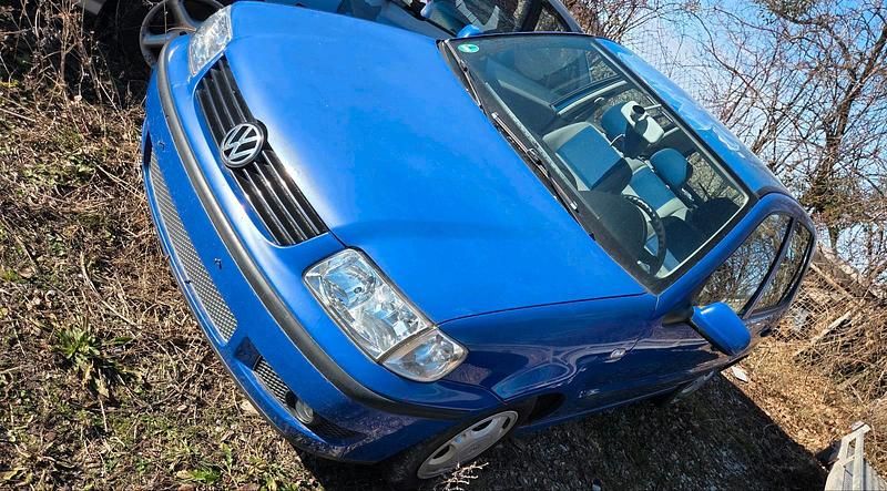 Second-hand VW Polo 75 CP (55 kW) 2001 Albastru Hatchback