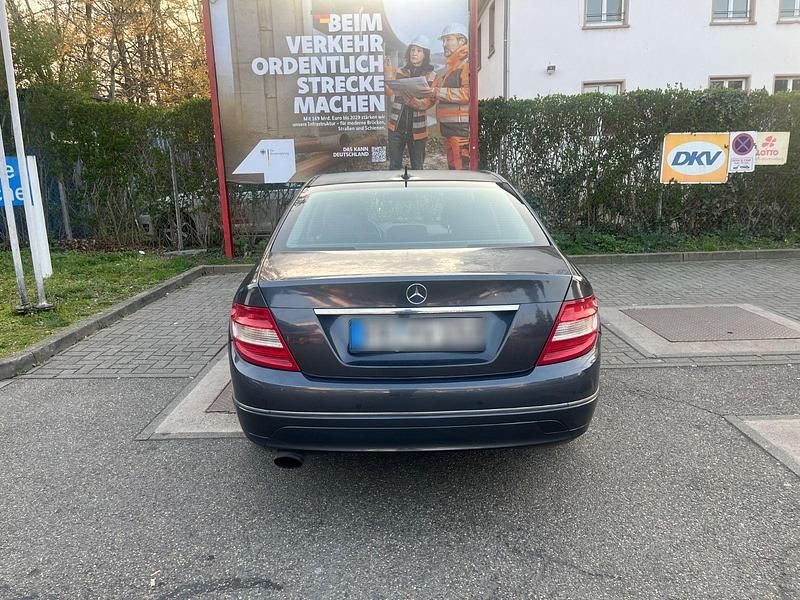 Gebraucht Mercedes C220 Elegance 170 PS (125 kW) 2007 Grau Limousine