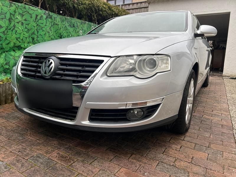 Gebraucht VW Passat 116 PS (85 kW) 2007 Silber Limousine