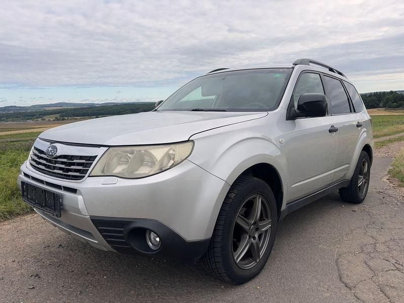 Silber Gebraucht 2008 Subaru Forester Trend SUV | 1.999 € (Superpreis) - Bild 1/4