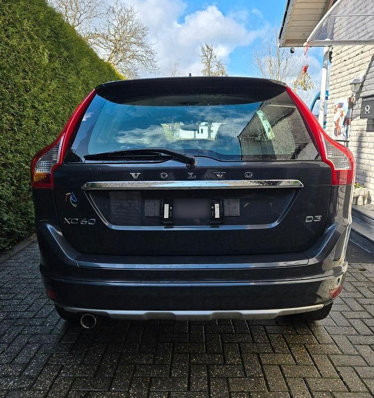 Gebraucht Volvo XC60 136 PS (100 kW) 2015 Grau SUV