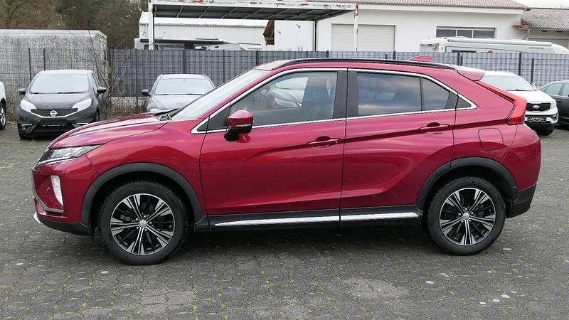Gebraucht Mitsubishi Eclipse Cross Edition 163 PS (119 kW) 2018 Rot SUV