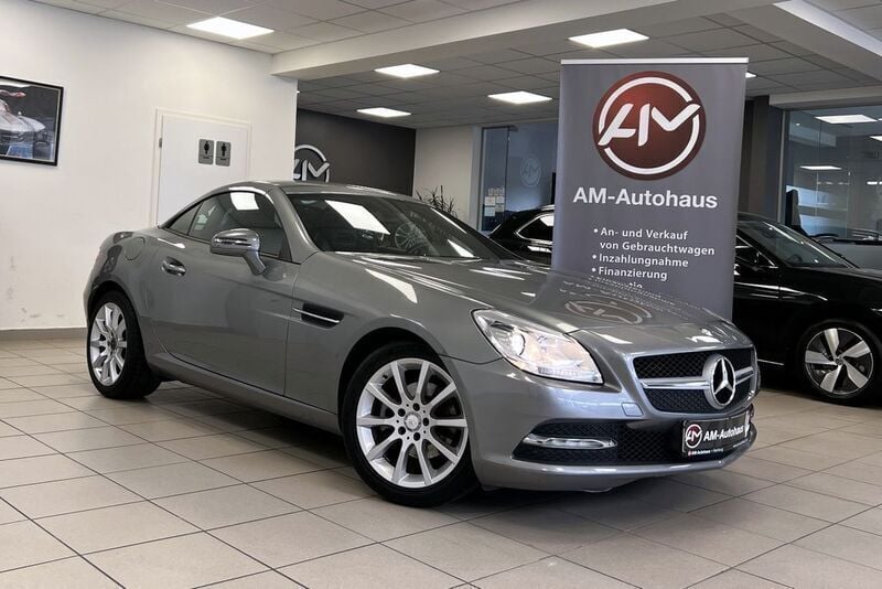 Grau Gebraucht 2012 Mercedes SLK200 Cabrio | 16.599 € (Guter Preis) - Bild 1/4