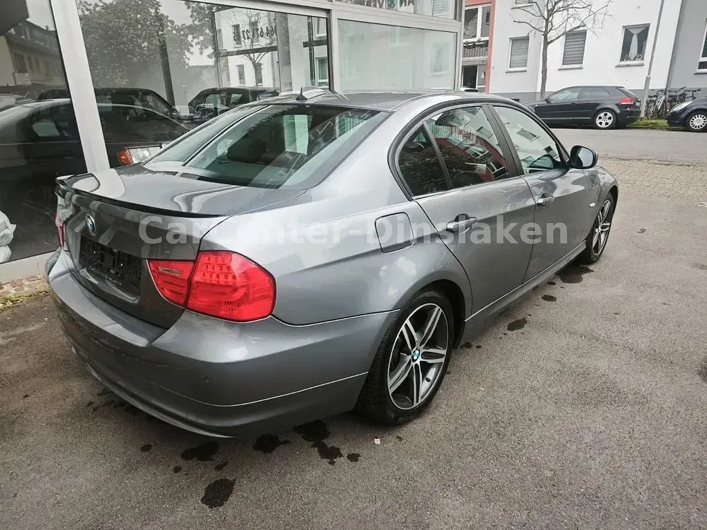 Gebraucht BMW 320 Comfort Edition 170 PS (125 kW) 2010 Limousine