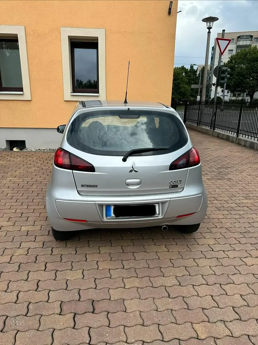 Gebraucht Mitsubishi Colt 95 PS (69 kW) 2008 Silber Kleinwagen