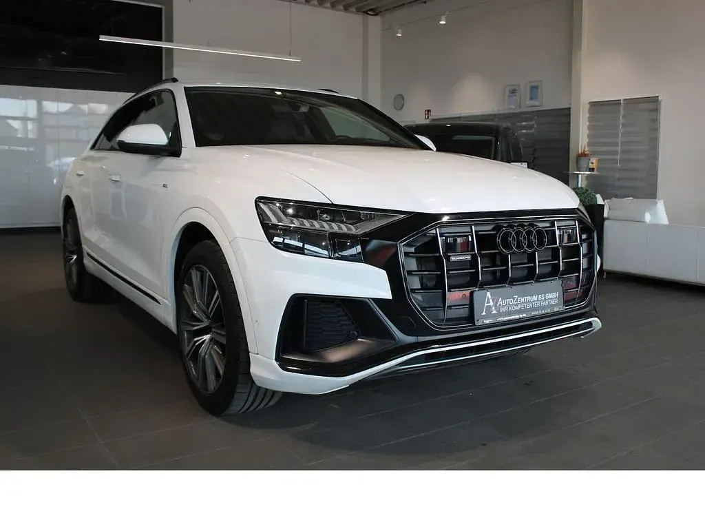 Gebraucht Audi Q8 S-Line 286 PS (210 kW) 2022 Weiß SUV