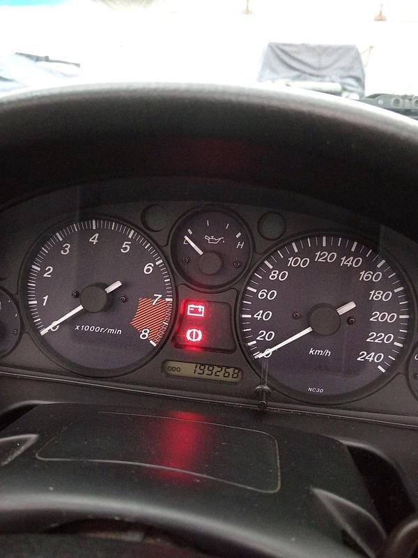 Gebraucht Mazda MX5 110 PS (80 kW) 2002 Silber Cabrio