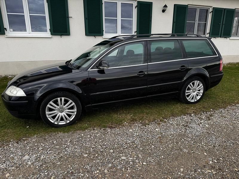 Gebraucht VW Passat 101 PS (74 kW) 2004 Schwarz Kombi