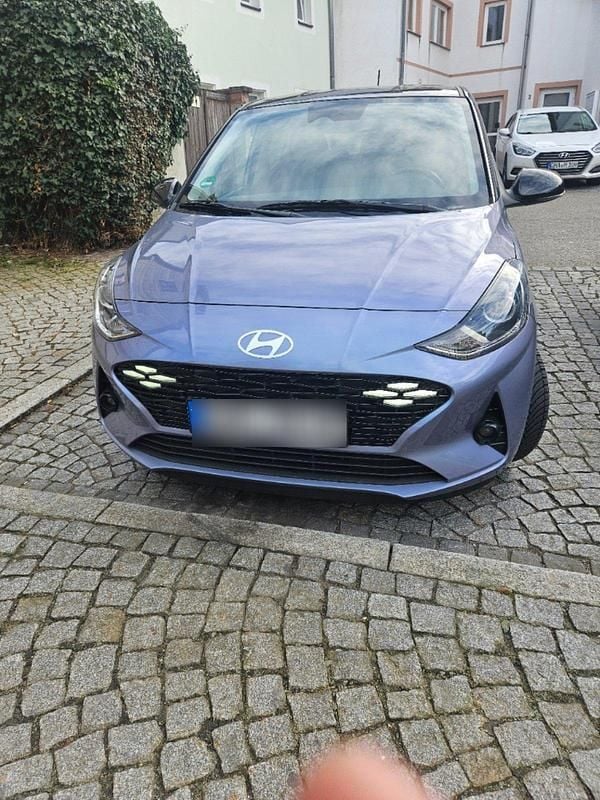 Gebraucht Hyundai i10 84 PS (61 kW) 2024 Schwarz Kleinwagen