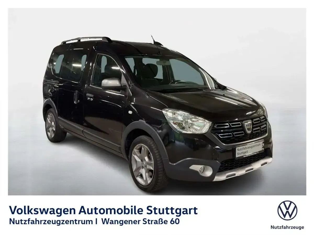 Gebraucht Dacia Dokker Stepway 131 PS (96 kW) 2021 Perlmuttschwarz Van / Kleinbus