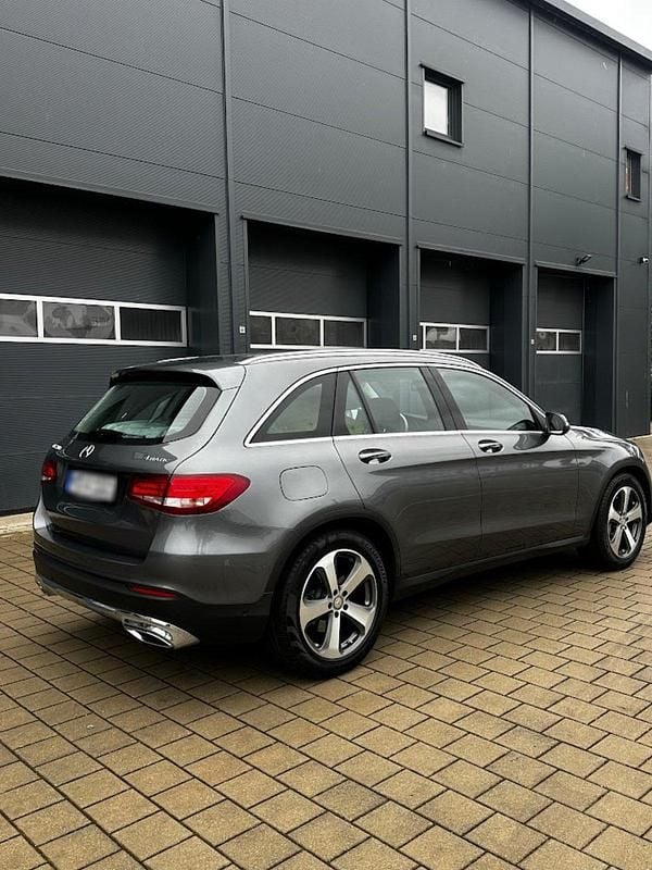 Gebraucht Mercedes GLC220 170 PS (125 kW) 2016 Grau SUV