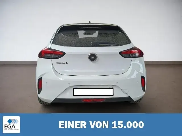 Usado Opel Corsa-e 100 kW (136 HP) 2023 Branco Citadino