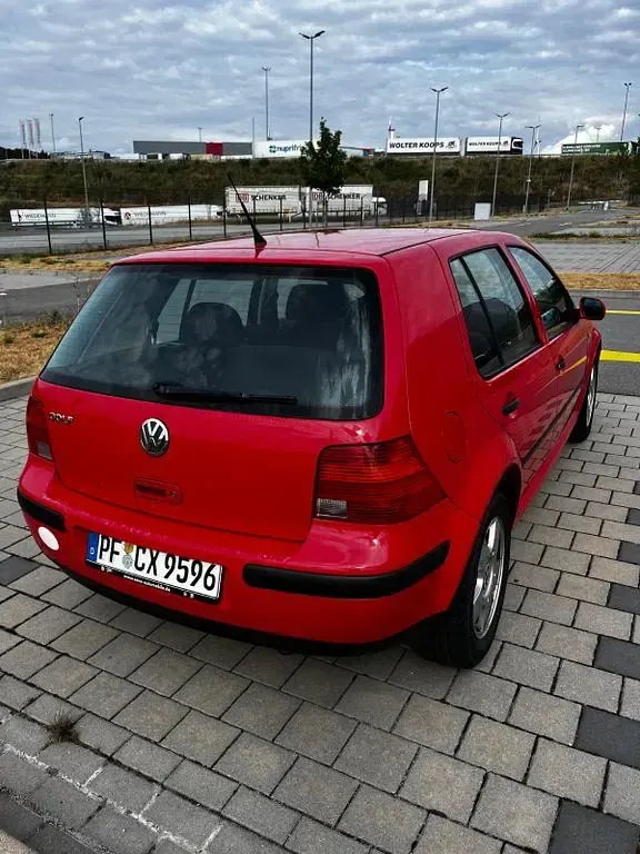Gebraucht VW Golf III Basis 75 PS (55 kW) 1998 Rot Limousine