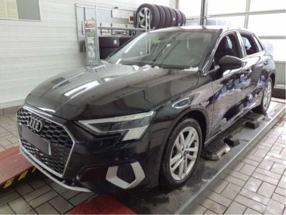 Mythosschwarz (metallic) Gebraucht 2022 Audi A3 Advanced Plus Limousine | 28.980 € (Teuer) - Bild 1/1