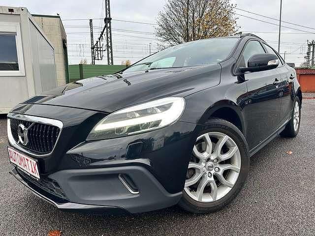 Gebraucht Volvo V40 Plus 150 PS (110 kW) 2019 Kleinwagen