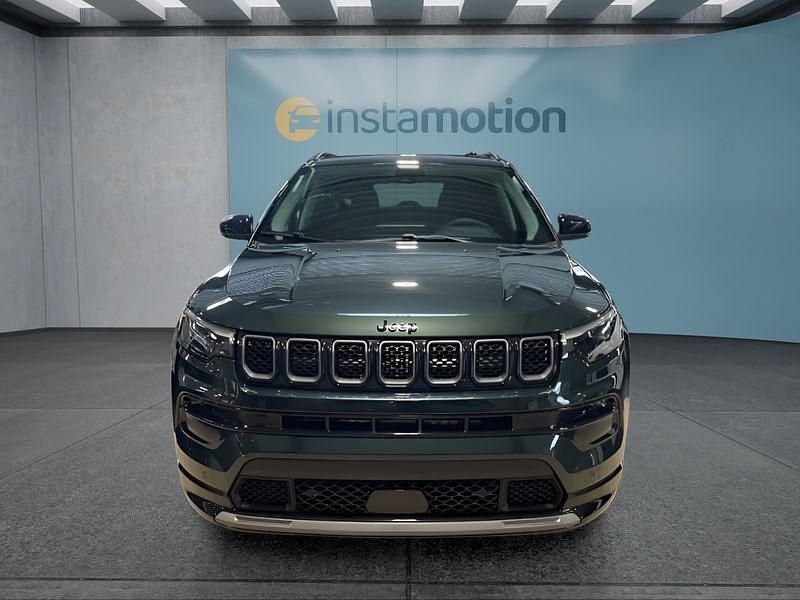 Neu Jeep Compass Summit 131 PS (96 kW) 2025 Blau SUV