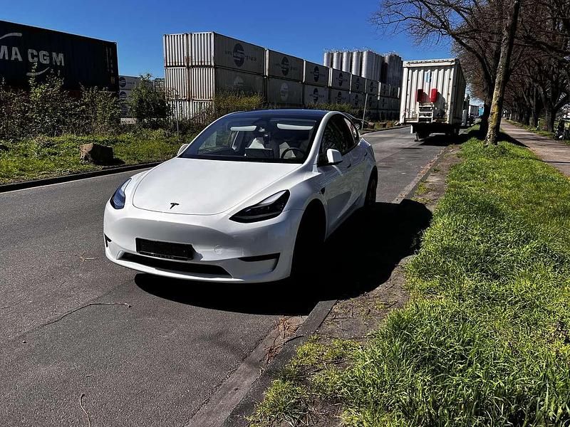 Gebraucht Tesla Model Y RWD 219 kW (299 PS) 2024 SUV