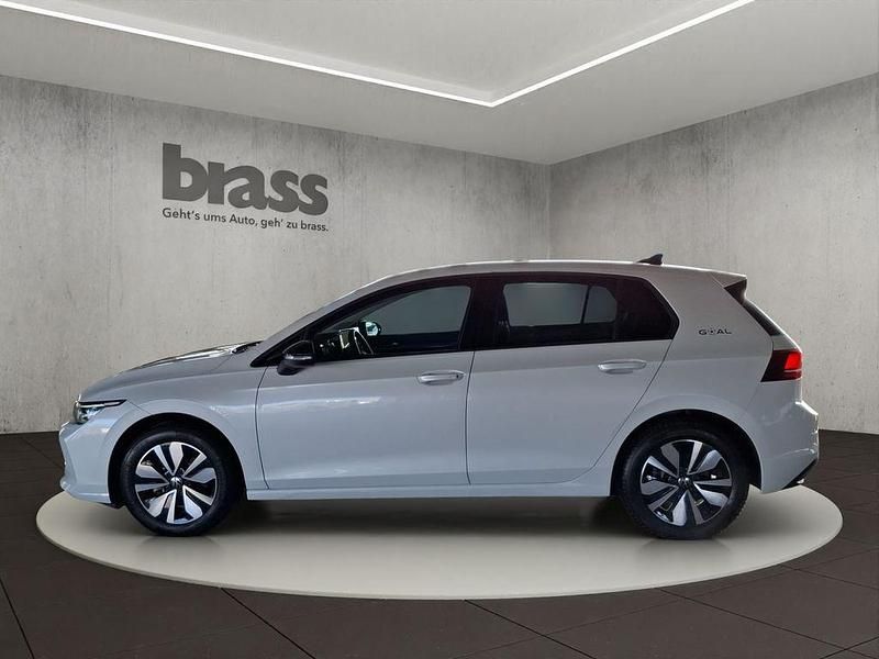 Gebraucht VW Golf VIII Goal 150 PS (110 kW) 2025 Oryxweiß perlmutteffekt Limousine