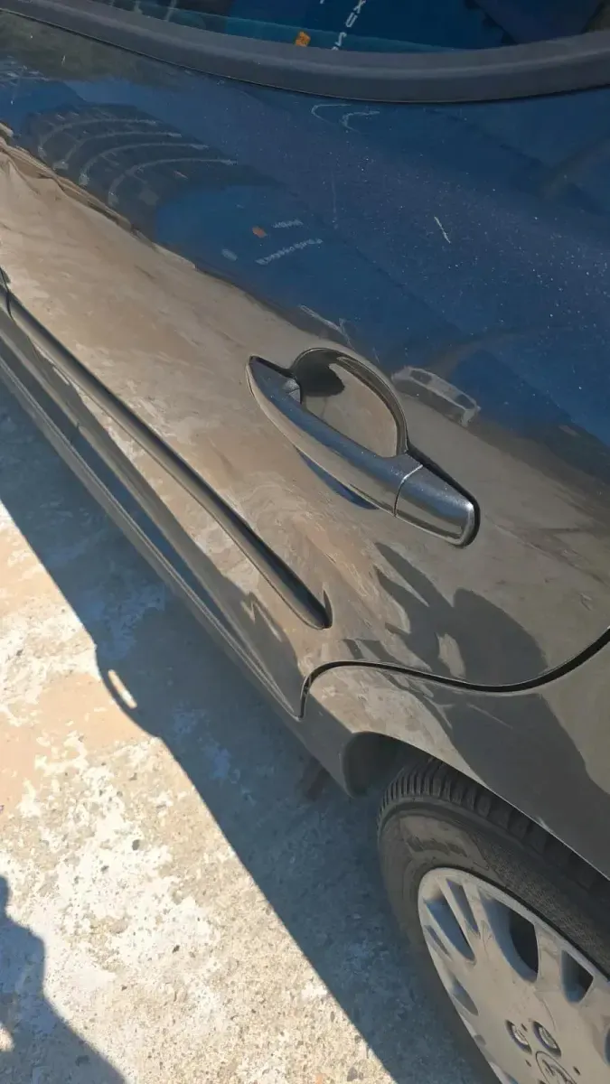 Gebraucht Peugeot 207 95 PS (69 kW) 2008 Schwarz SUV