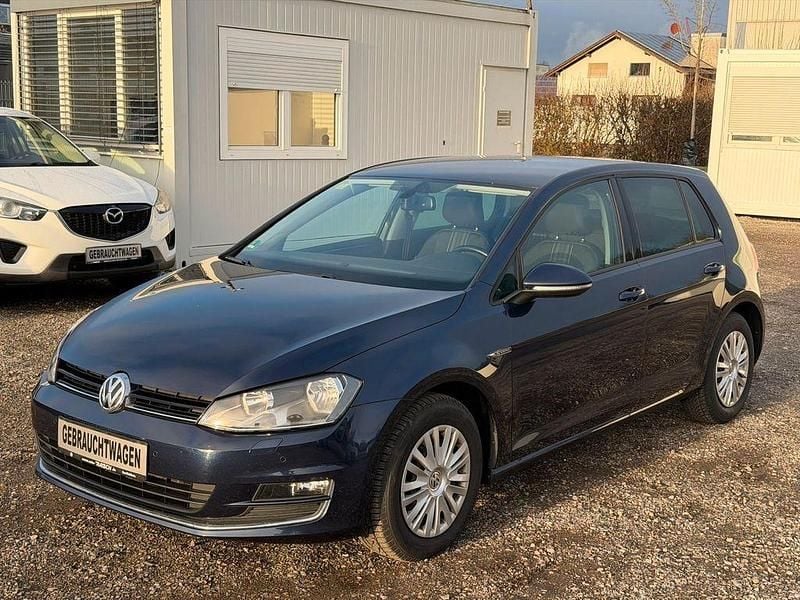 Blau Gebraucht 2016 VW Golf LOUNGE Limousine | 9.990 € (Superpreis) - Bild 1/4