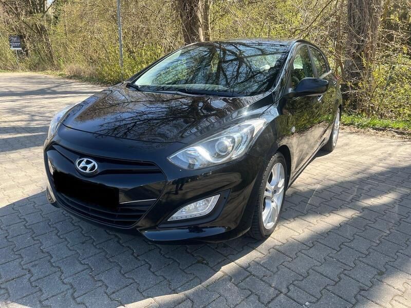 Schwarz Gebraucht 2014 Hyundai i30 Edition Limousine | 6.600 € (Fairer Preis) - Bild 1/4