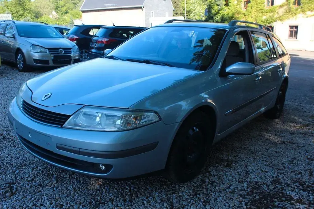 Gebraucht Renault Laguna II Authentique 107 PS (78 kW) 2001 Grau Limousine