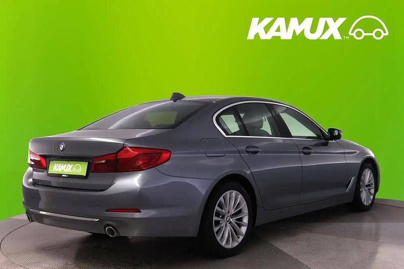 Gebraucht BMW 520 Luxury Line 184 PS (135 kW) 2020 Silber / grau Limousine