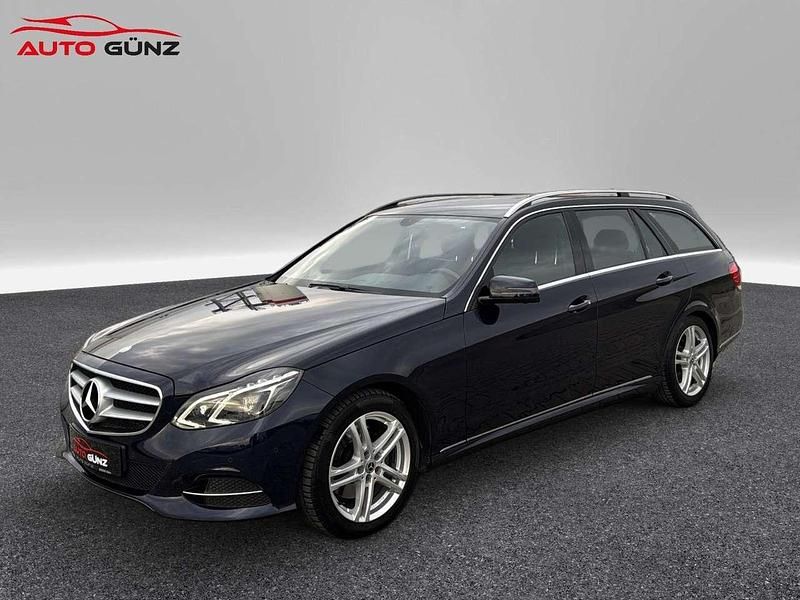 Gebraucht Mercedes E250 204 PS (150 kW) 2016 Blau Kombi