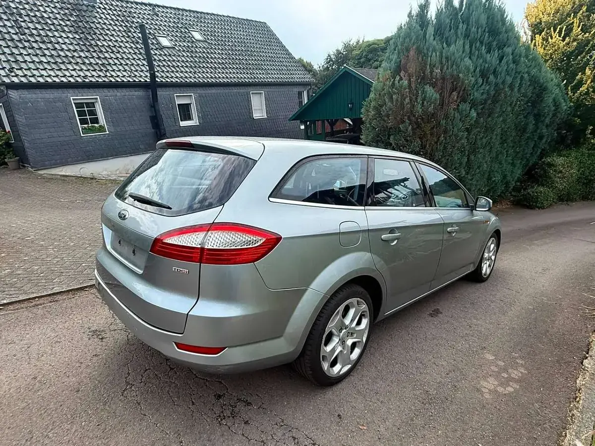 Gebraucht Ford Mondeo Titanium X 140 PS (102 kW) 2007 Cosmicsilber metallic Kombi