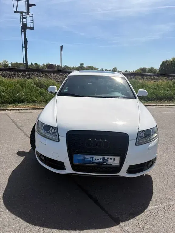 Gebraucht Audi A6 Comfort 190 PS (139 kW) 2011 Weiß Kombi