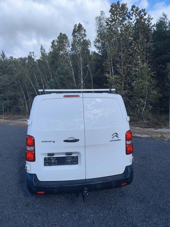 Gebraucht Citroën Jumpy 122 PS (89 kW) 2017 Weiß Van / Kleinbus
