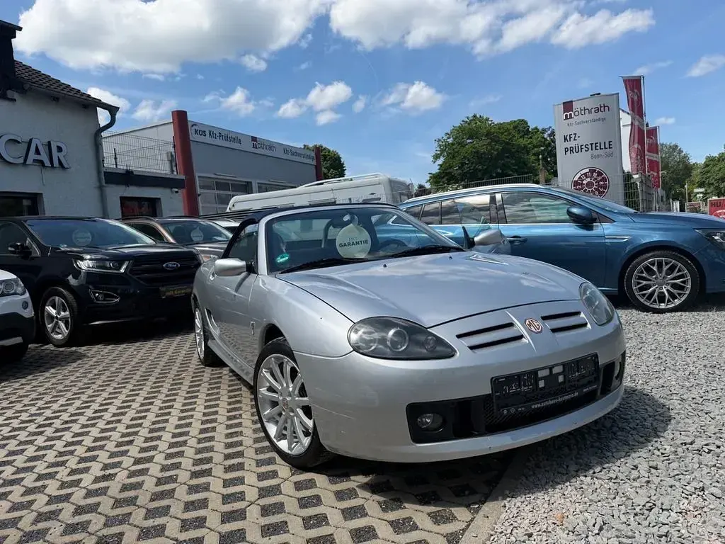 Gebraucht MG TF 136 PS (100 kW) 2004 Silber Cabrio
