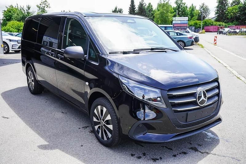 Obsidianschwarz metallic () Neu 2025 Mercedes Vito Van / Kleinbus | 55.090 € (Teuer) - Bild 1/4