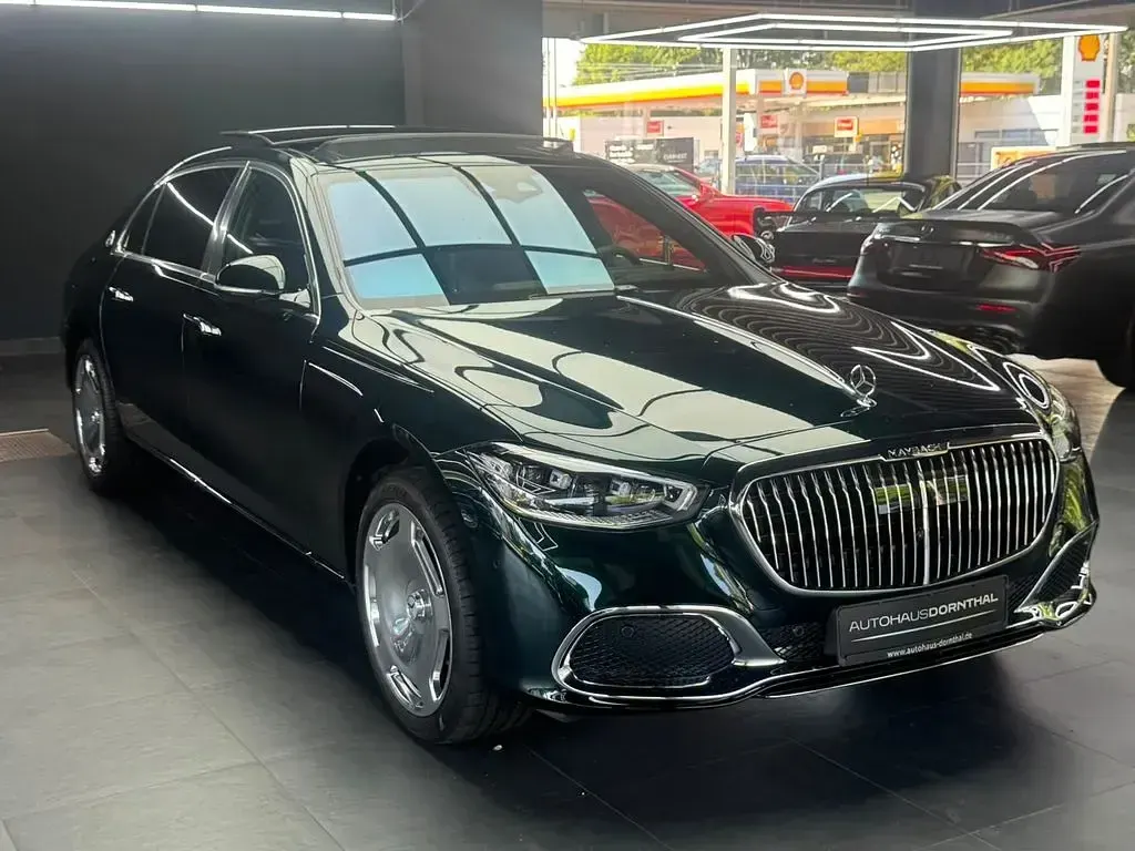 Neu Mercedes S580 503 PS (369 kW) 2026 Grün Limousine