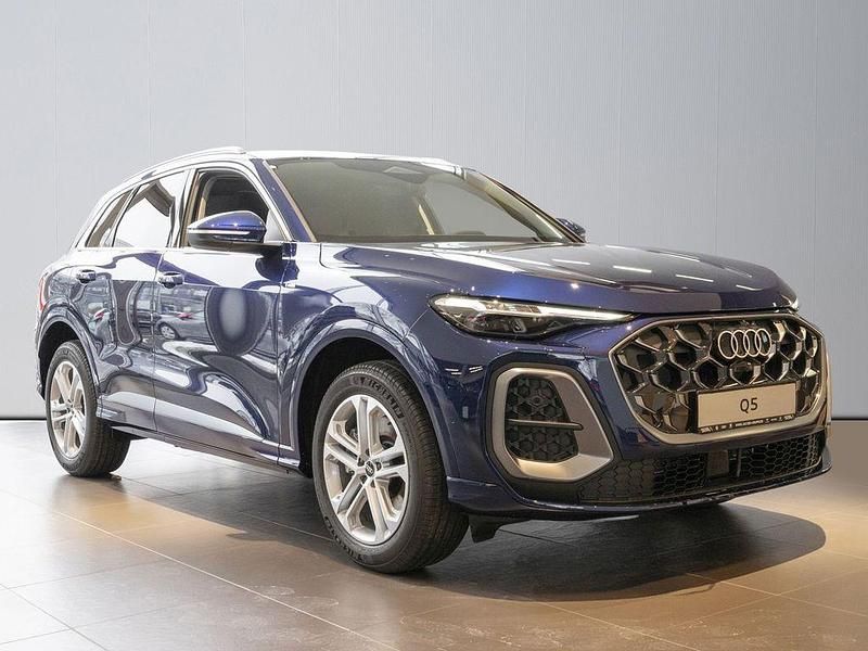 Neu Audi Q5 Sport 204 PS (150 kW) 2025 Blau SUV