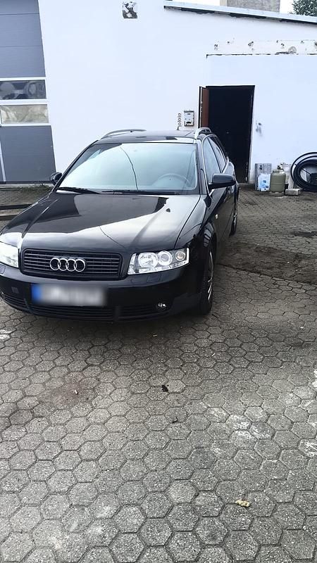 Gebraucht 2004 Audi A4 S-Line Kombi | 1.200 € - Bild 1/4