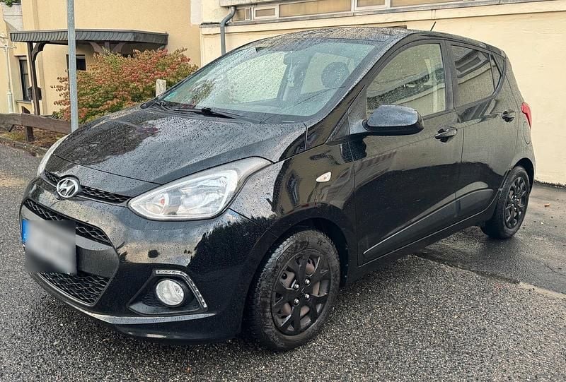 Schwarz Gebraucht 2017 Hyundai i10 GO! Kleinwagen | 3.999 € (Superpreis) - Bild 1/4