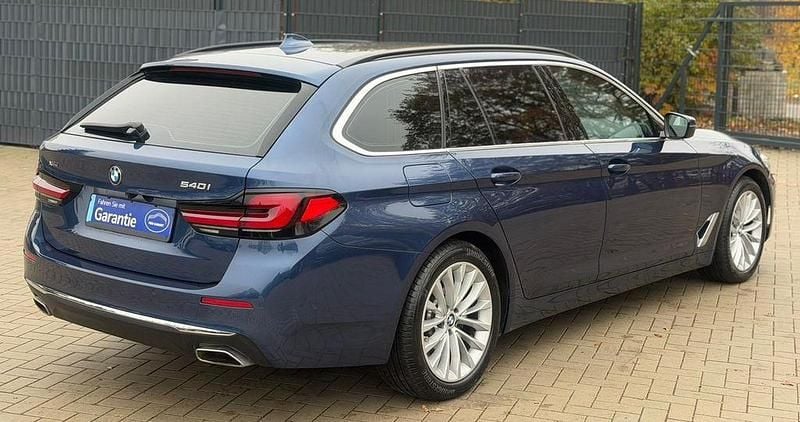 Gebraucht BMW 540 Luxury Line 333 PS (244 kW) 2022 Blau Kombi