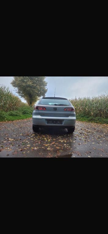 Gebraucht Seat Ibiza 75 PS (55 kW) 2010 Blau Limousine