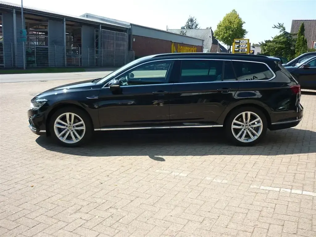 Gebraucht VW Passat GTE 156 PS (114 kW) 2022 Schwarz Kombi