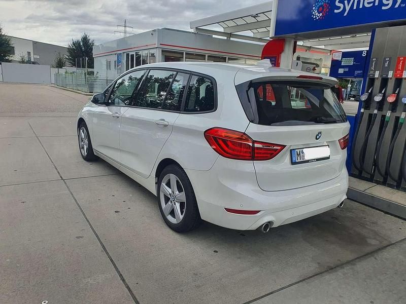 Gebraucht BMW 218 Advantage 150 PS (110 kW) 2021 Kombi