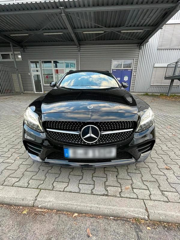Schwarz Gebraucht 2019 Mercedes C300 AMG Kombi | 20.000 € (Guter Preis) - Bild 1/4