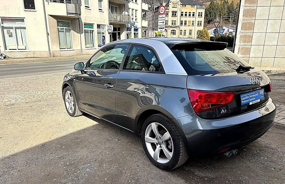 Gebraucht Audi A1 S-Line 122 PS (89 kW) 2014 Grau Kleinwagen