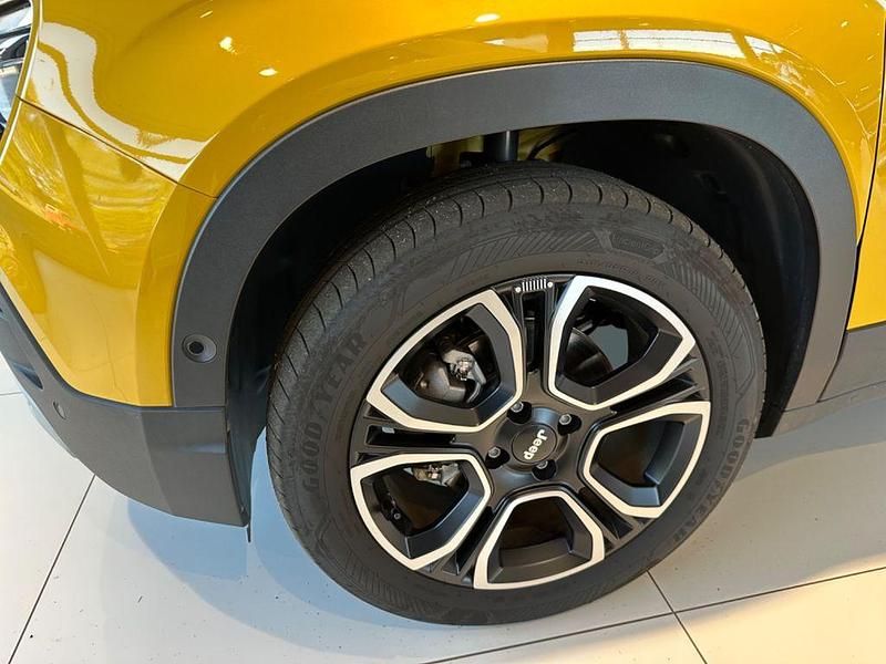 Gebraucht Jeep Avenger EV 114 kW (156 PS) 2023 Sun yellow/dach schwarz SUV