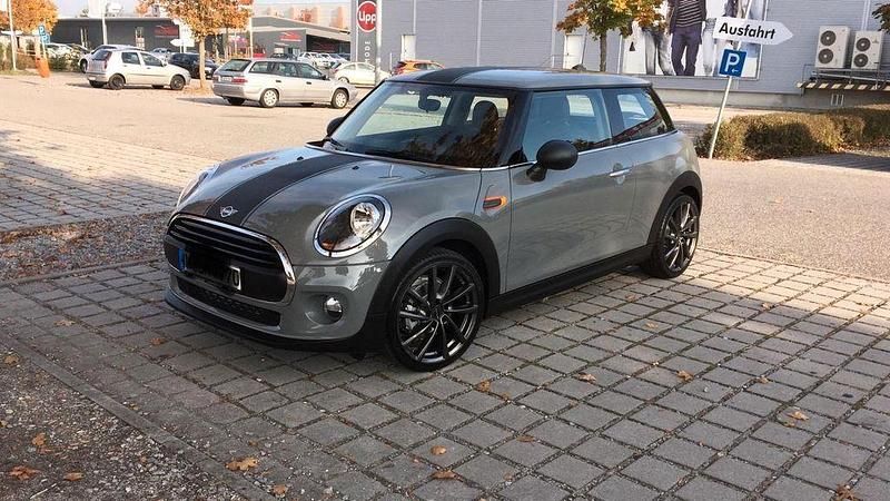 Grau Gebraucht 2018 Mini ONE Kleinwagen | 11.490 € (Guter Preis) - Bild 1/4