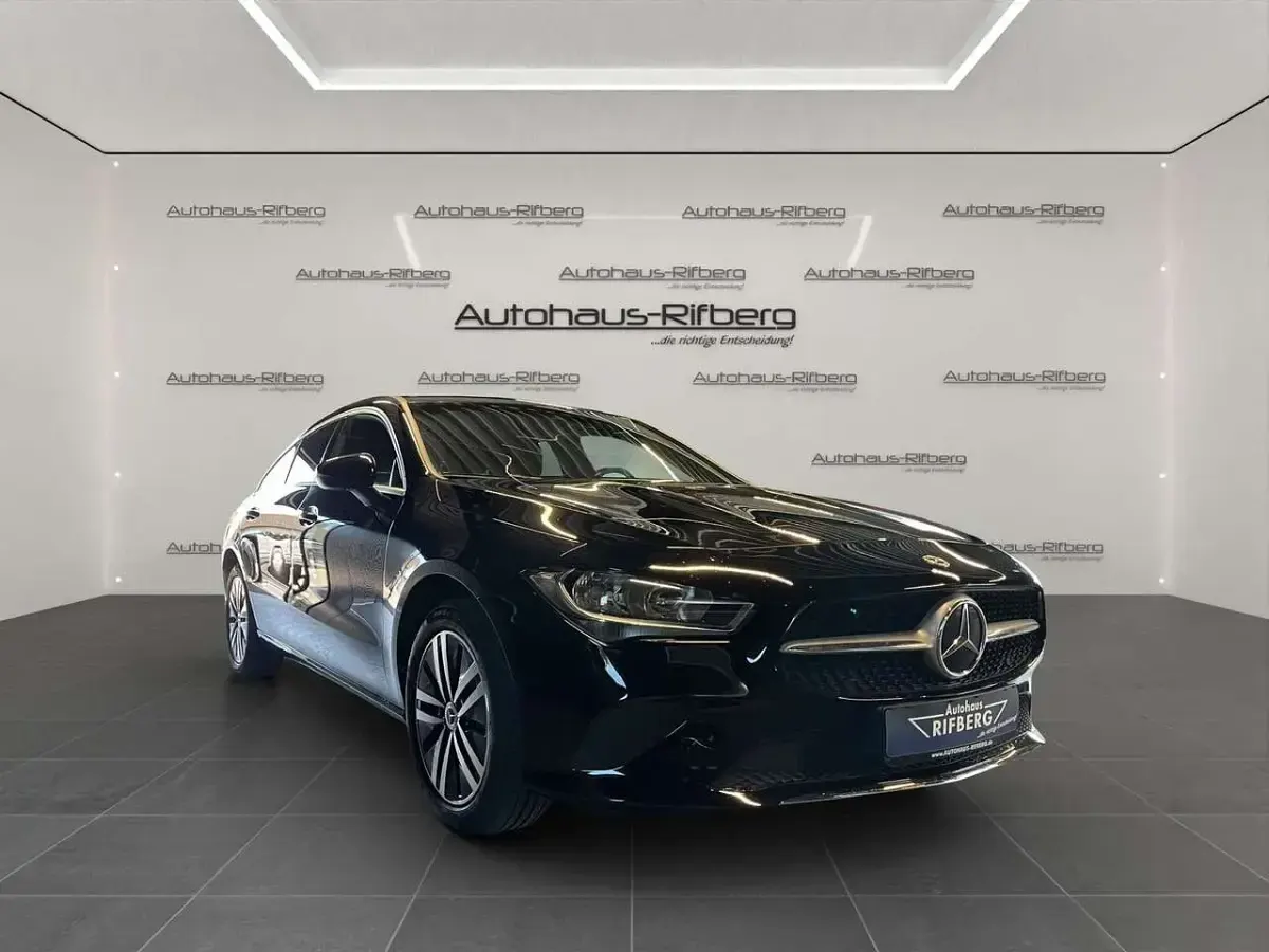 Usata Mercedes CLA250e 218 CV (160 kW) 2022 Nero Berlina