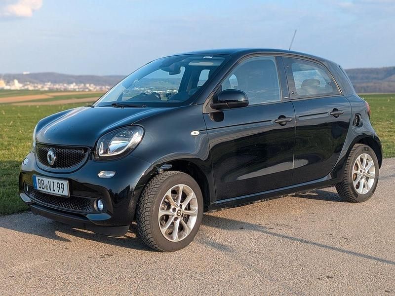 Gebraucht Smart ForFour Passion 71 PS (52 kW) 2016 Schwarz Kleinwagen