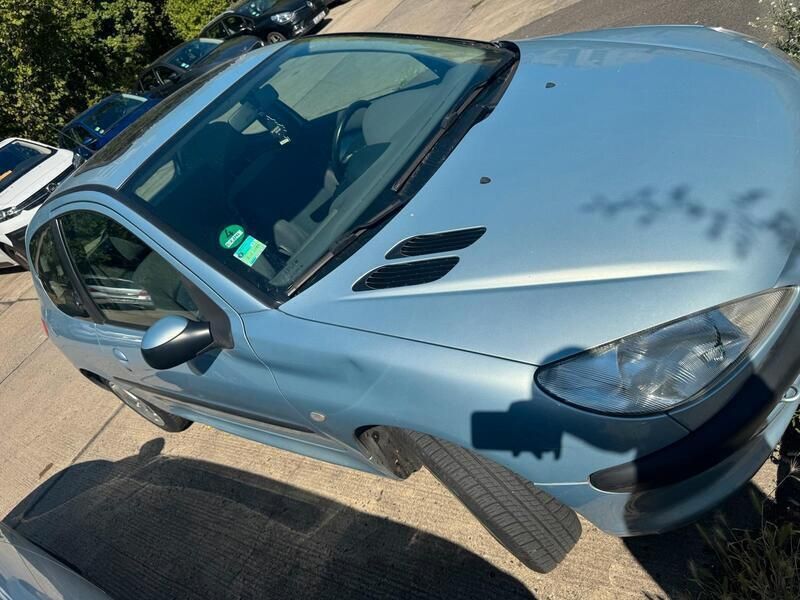 Gebraucht 2002 Peugeot 206 Coupé | 900 € - Bild 1/4