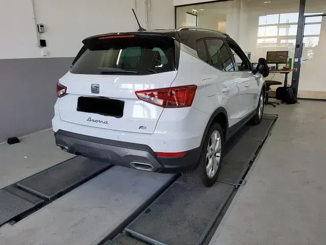 Gebraucht Seat Arona FR 116 PS (85 kW) 2024 Nevada weiß SUV